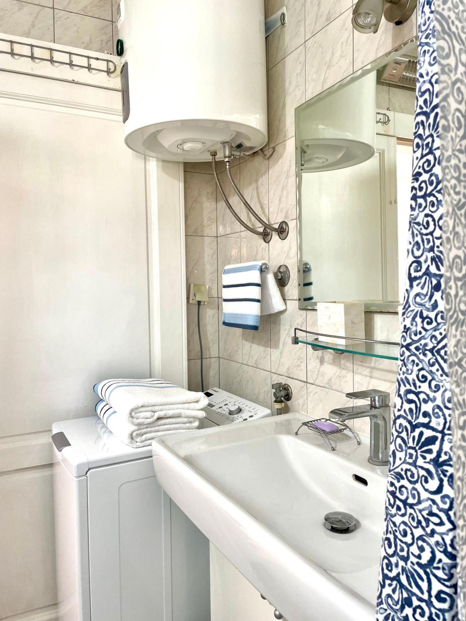 Dinka Old Town Apartment With Sea View Trogir Buitenkant foto