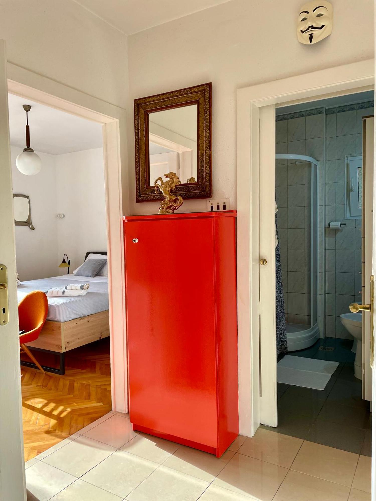 Dinka Old Town Apartment With Sea View Trogir Buitenkant foto