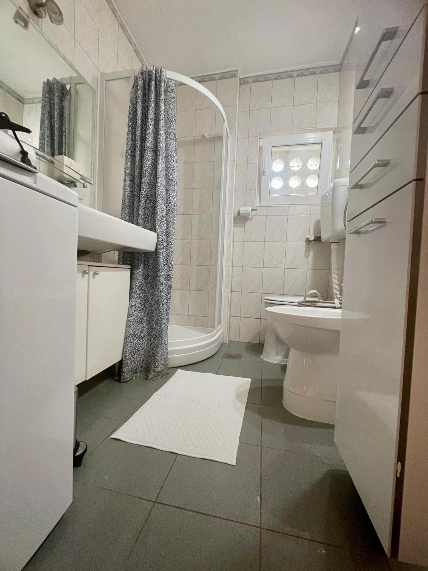Dinka Old Town Apartment With Sea View Trogir Buitenkant foto